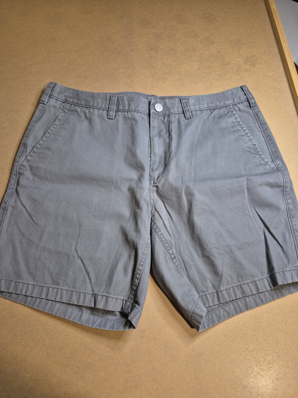 Bonobos Men's Flat Front Shorts in Gray 4395/5